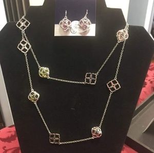Necklace and earring set
